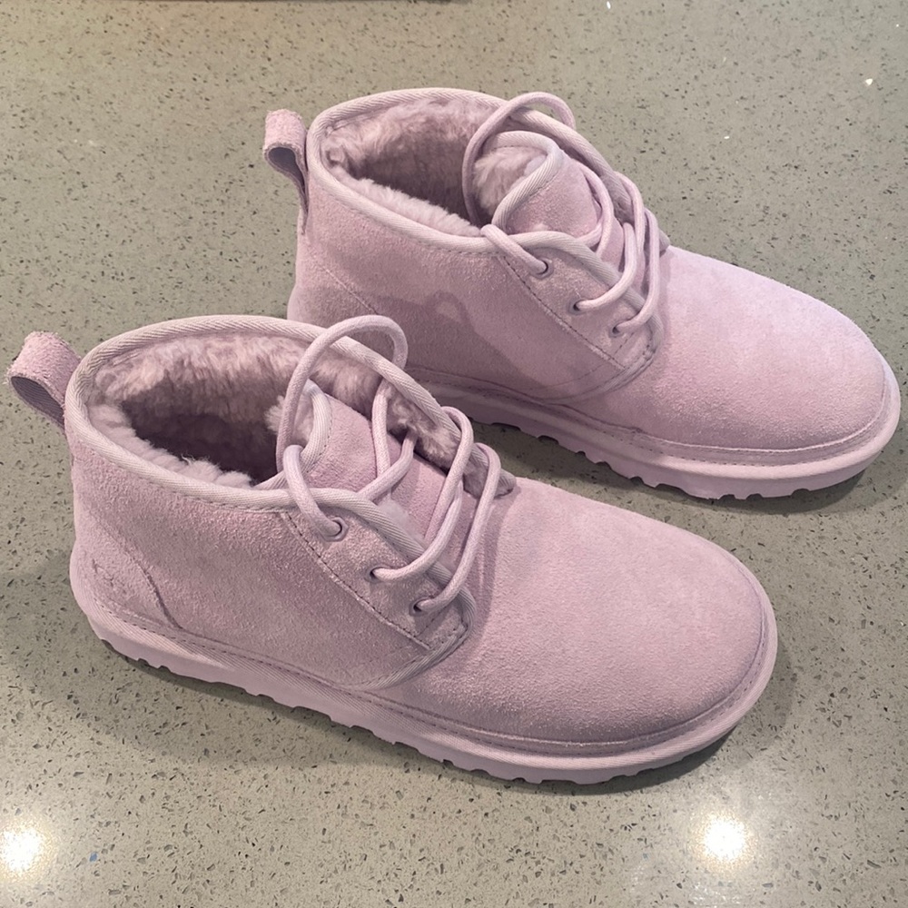 UGG Neumel Boot- lavender size 8, NEW